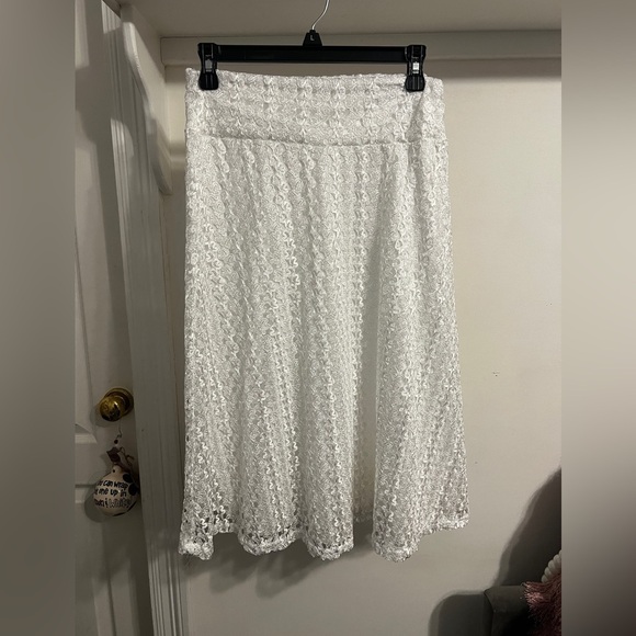 FINAL PRICE Elizabeth & Nicole Lace A-line Skirt - Picture 1 of 4